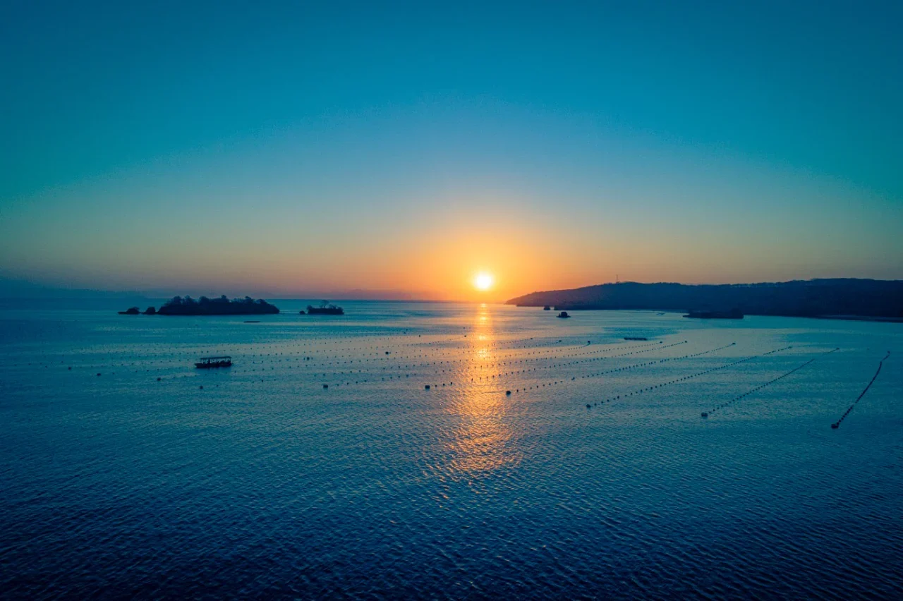 海に沈む夕日